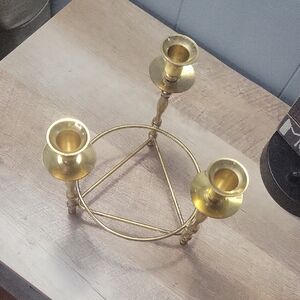Circular Candlestick Holder